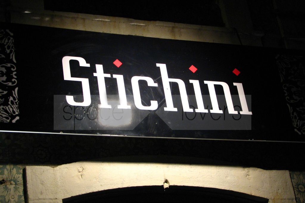 obra em Setúbal bar stichini lettering