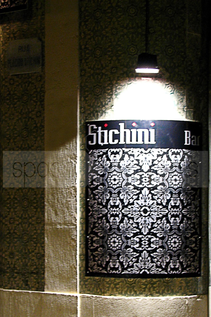 Obra em Setubal Bar Stichini - Publicidade-De Canto Exterior