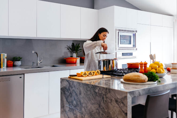 Cozinha-com-ilhas-e-mesa_spacelovers