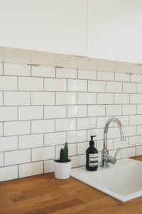 que-tipo-de-azulejos-de-cozinha-deve-considerar-na-sua-remodelacao-spalshback-spacelovers
