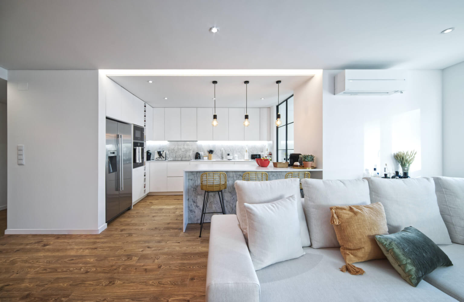 Remodelacao-Apartamento-Avenidas-Novas-Sala-Aberta-Com-Cozinha